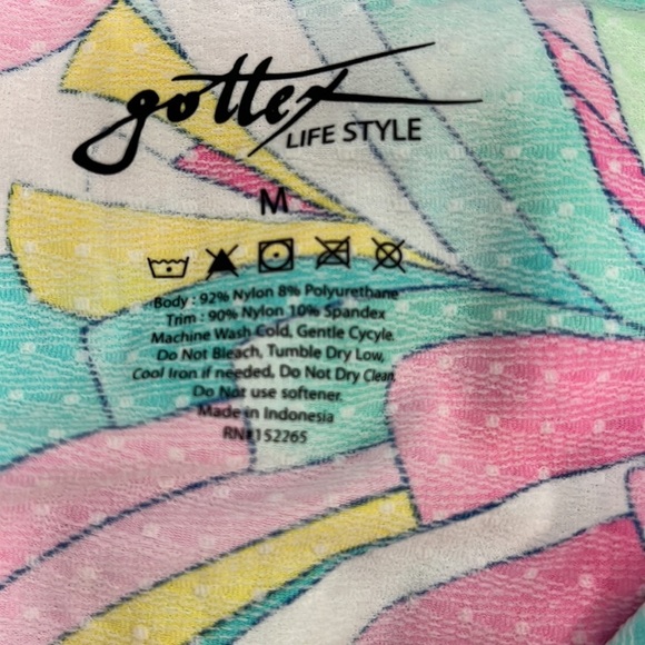 Gorgeous Gottex life style top. - Picture 5 of 5